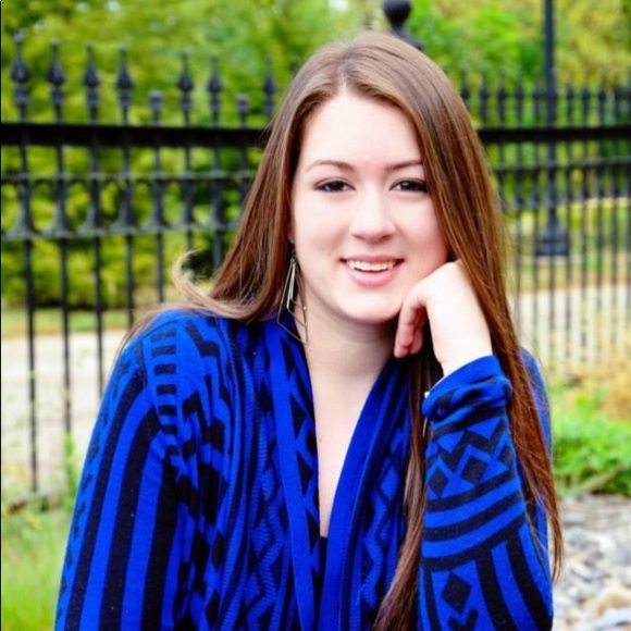 Meet your Posher, Emma - Picture 1 of 1